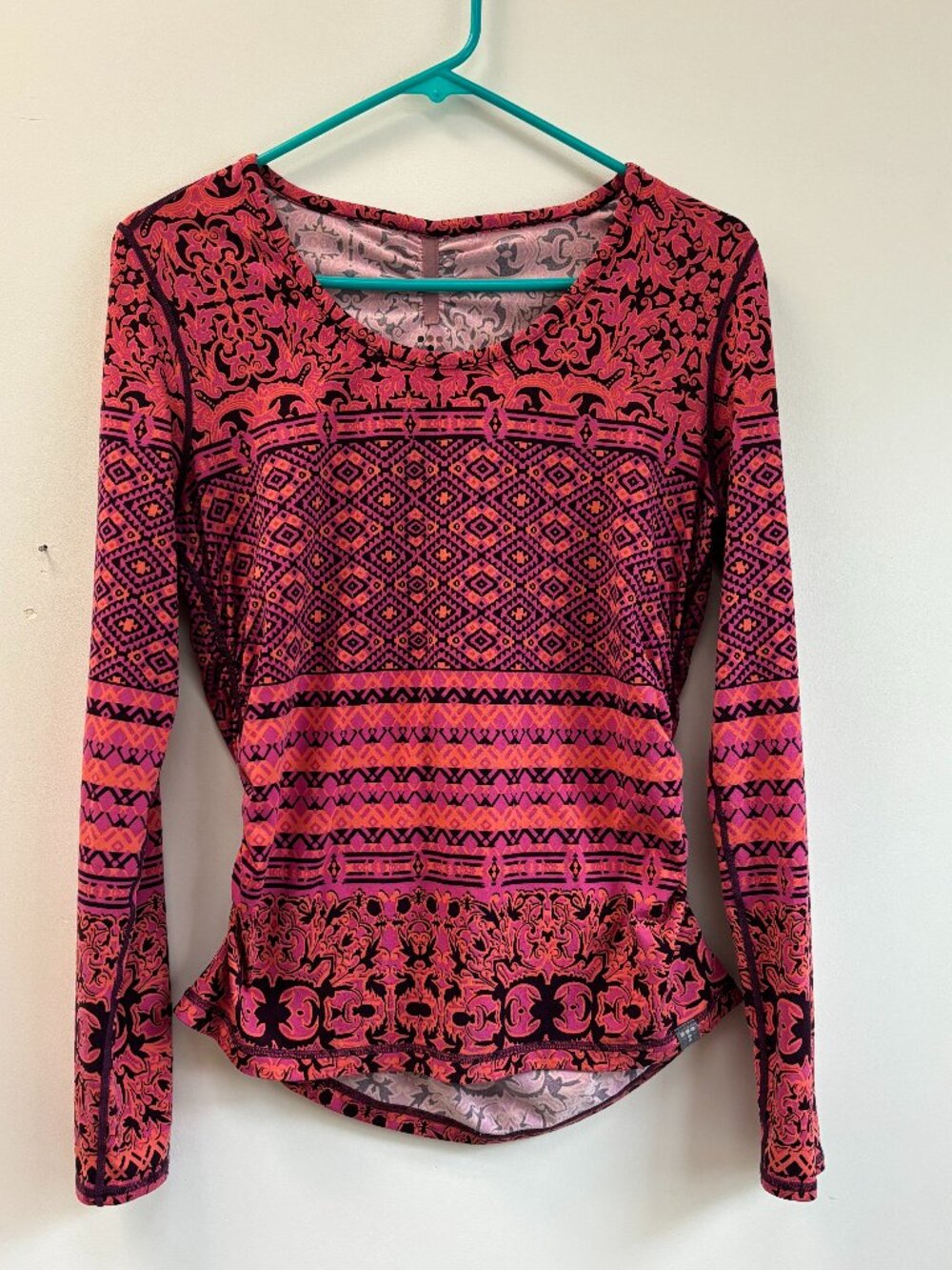 Title Nine Long sleeve shirt - size M